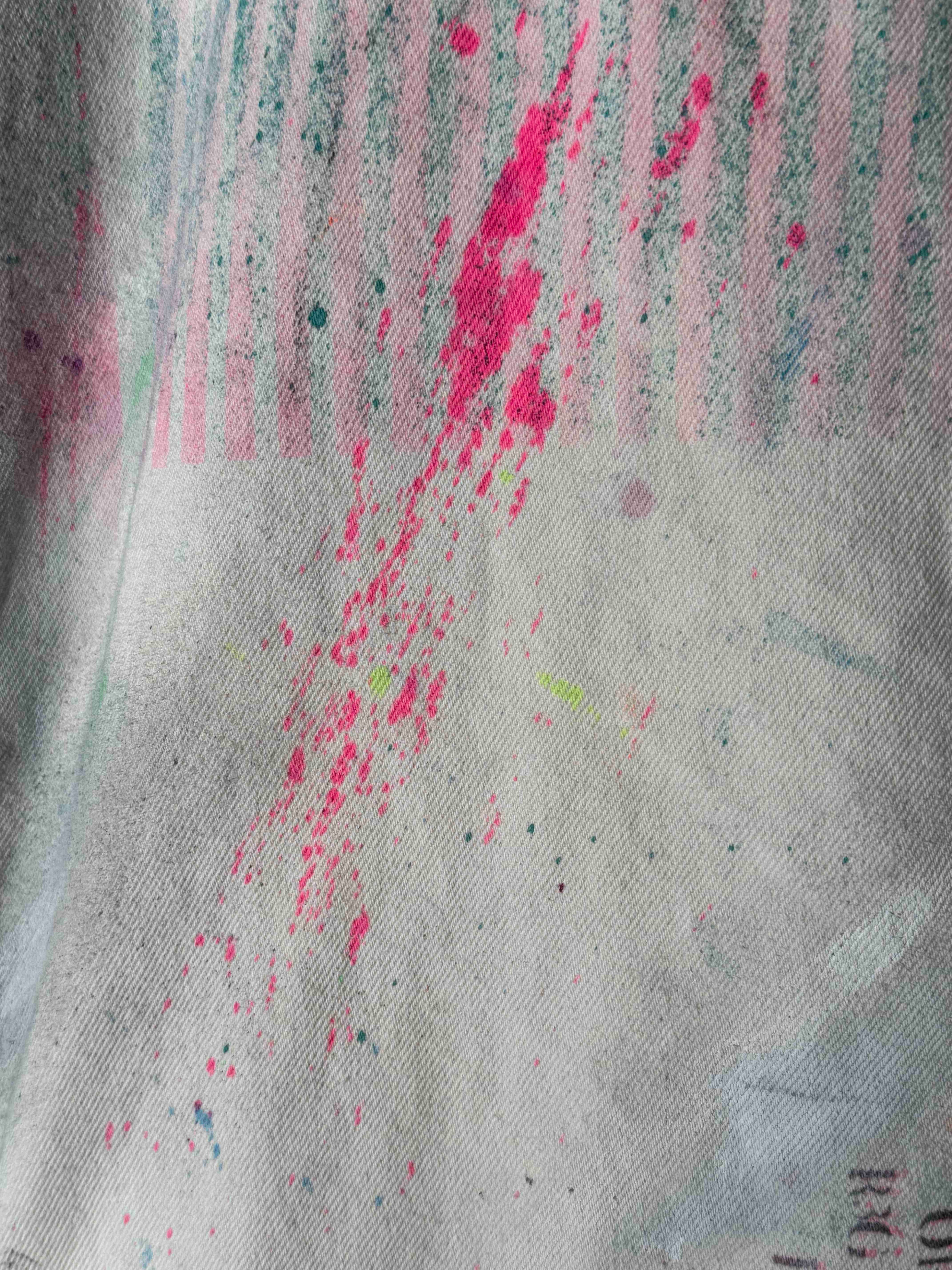 WHITE MULTI-COLOR SPLATTER TRUCKER JACKET (1/1)