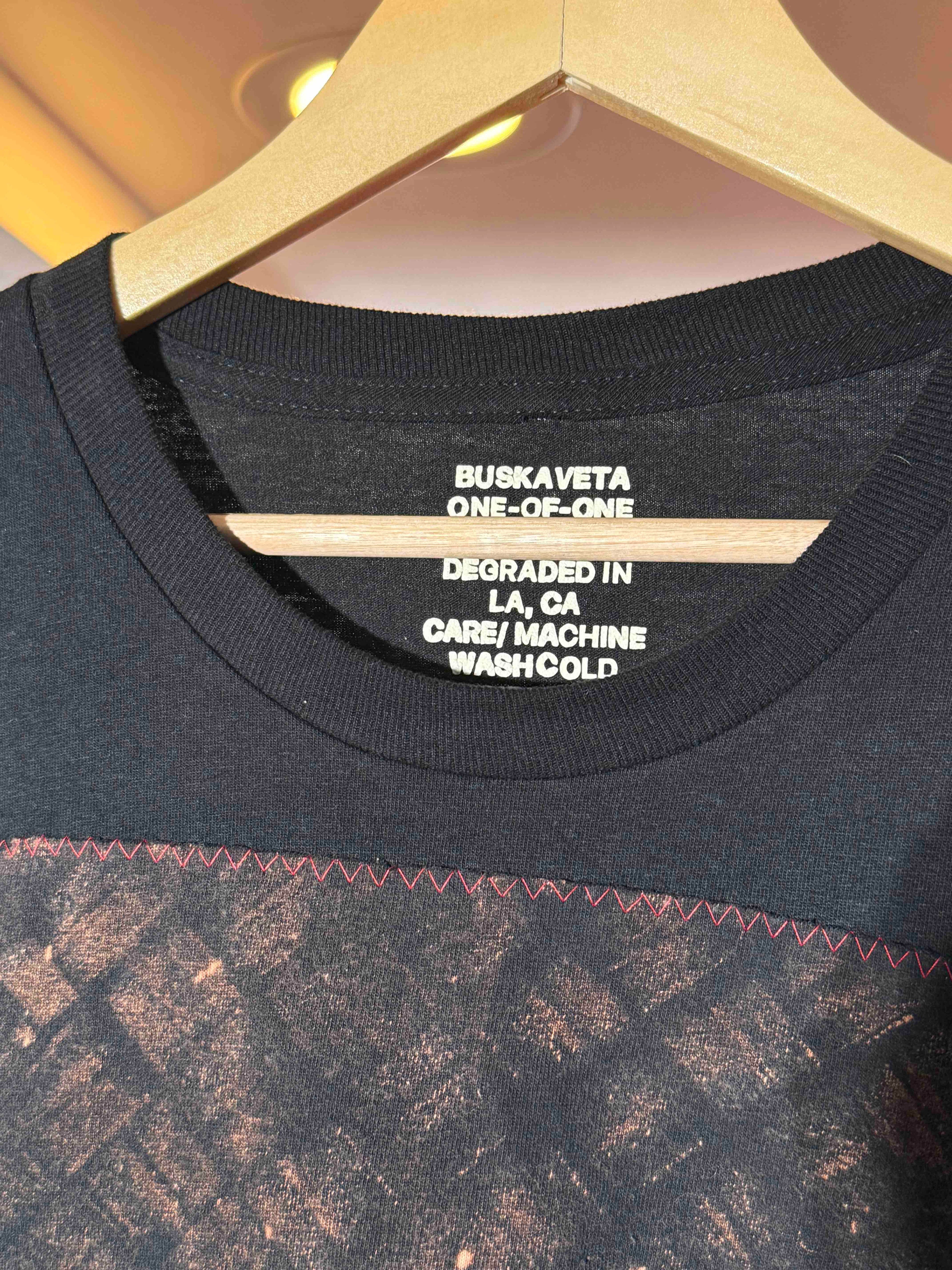 BIG NET PATCH ZIPPER TEE (1/1)