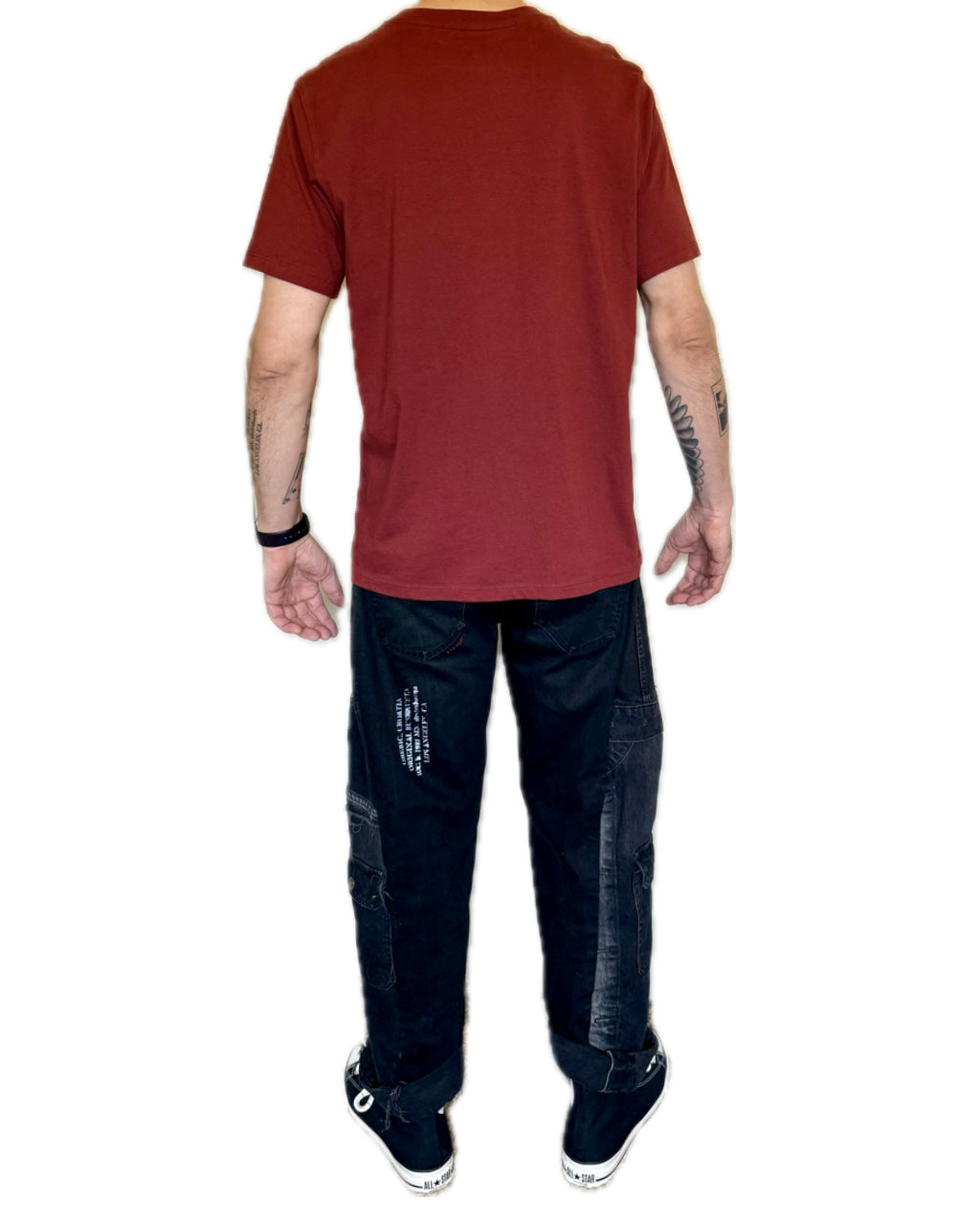 BLUE CREST MAROON CHANDELIER T-SHIRT (1/1)