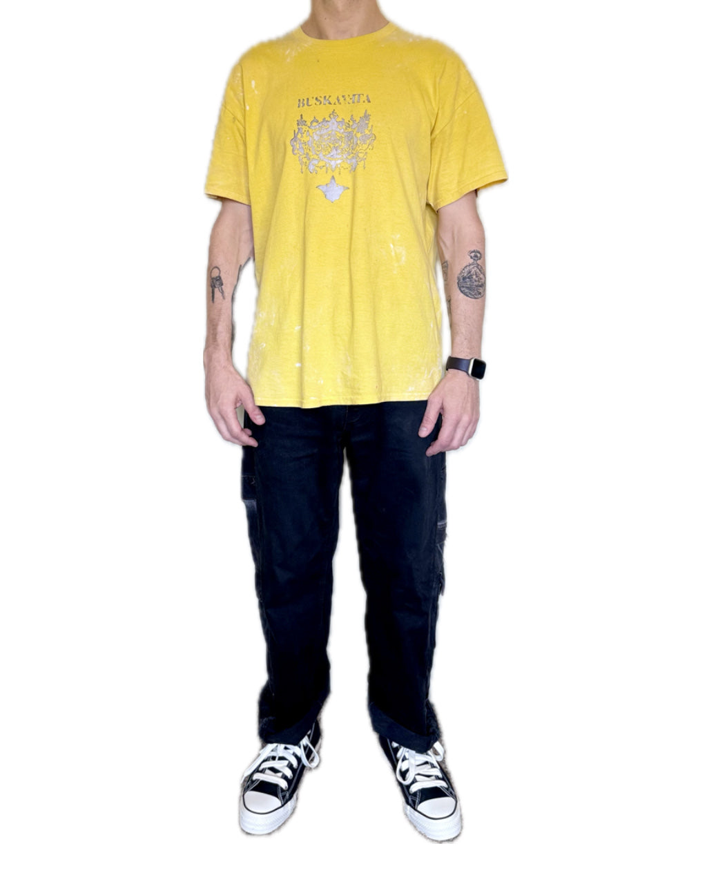 YELLOW ACID WASH FADED CHANDELIER T-SHIRT (1/1)