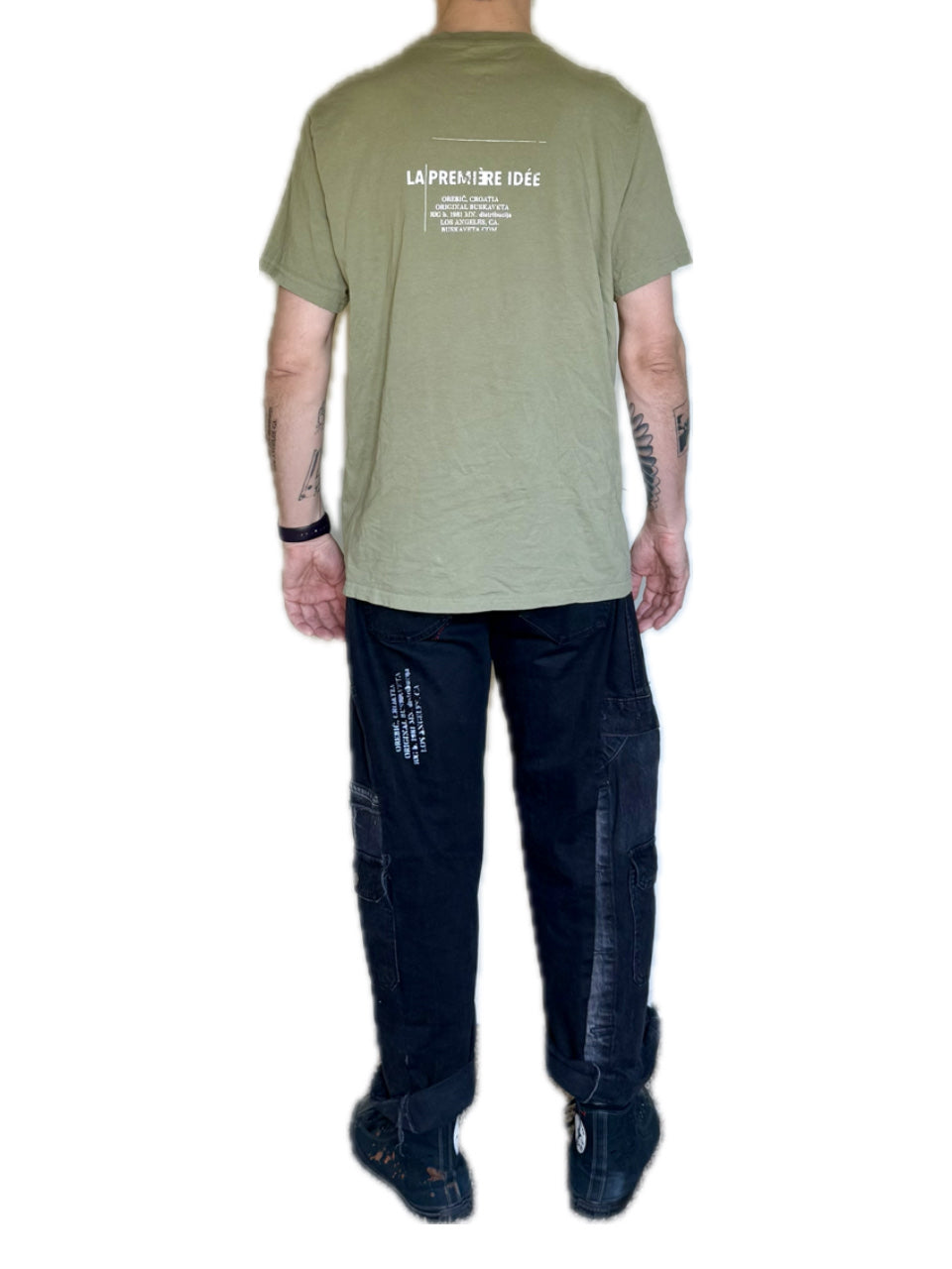 LA PREMIÈRE IDÉE ANGEL MUSE ORIGIN LOGO GREEN TAN T-SHIRT