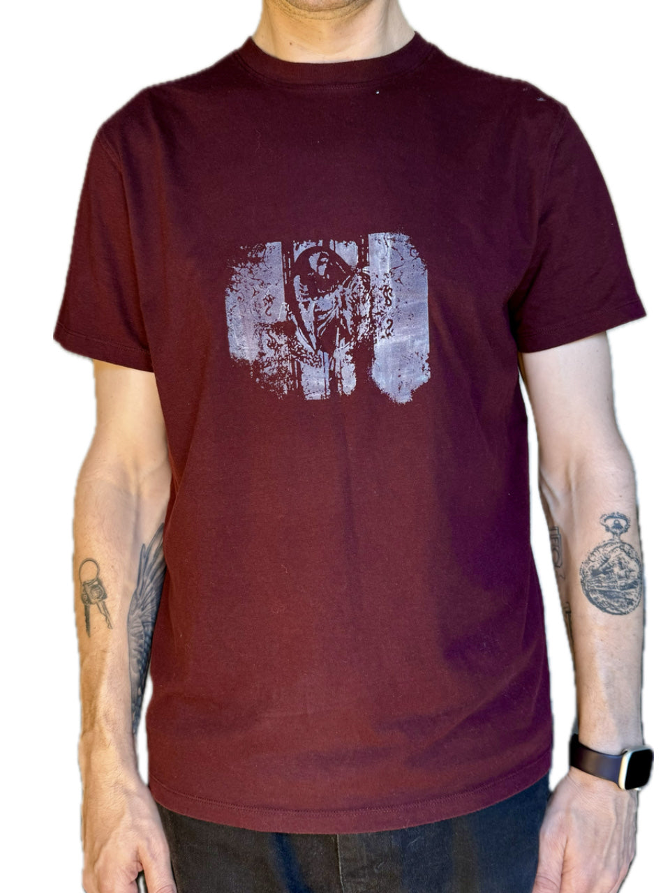 LA PREMIÈRE IDÉE MAROON T-SHIRT