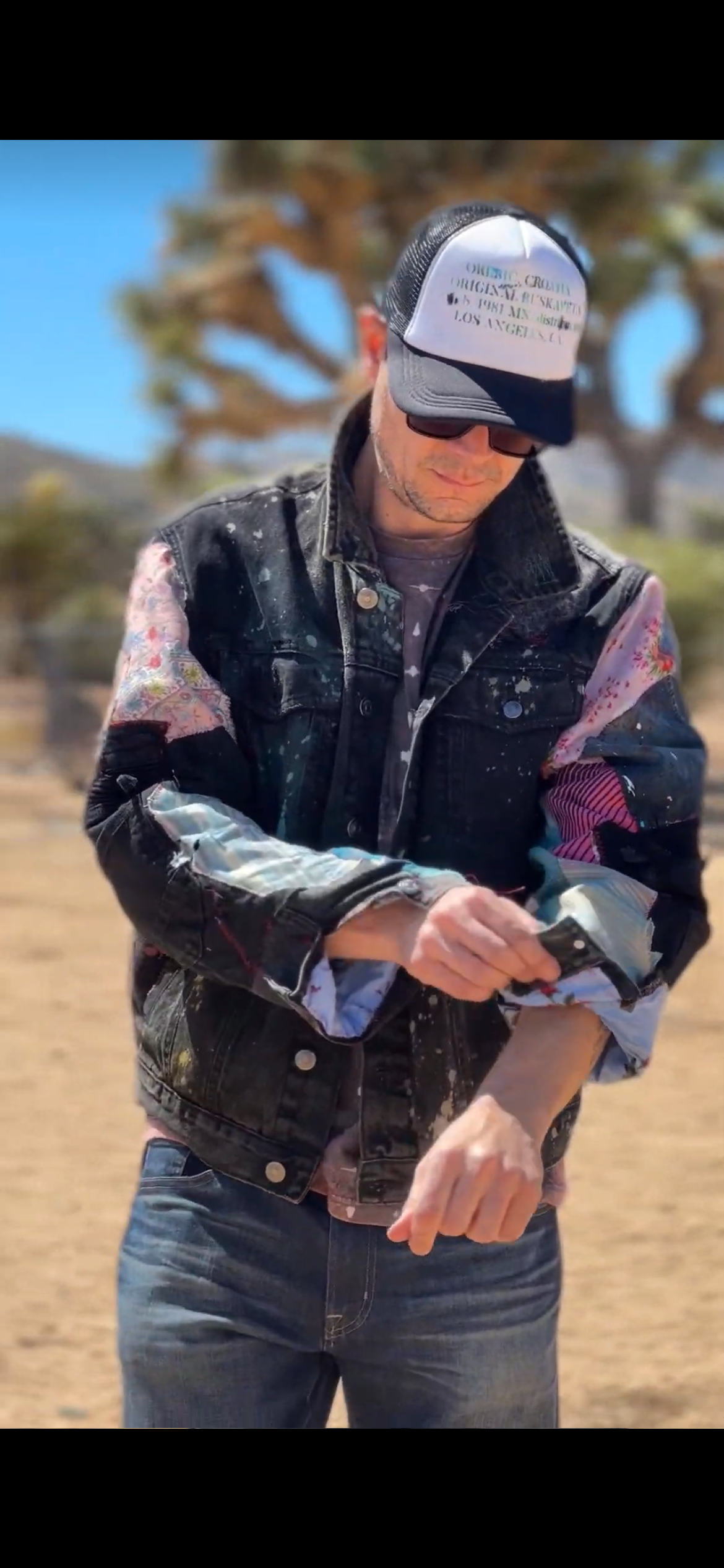 BLACK DOUBLE DENIM PATCH JACKET (1/1)