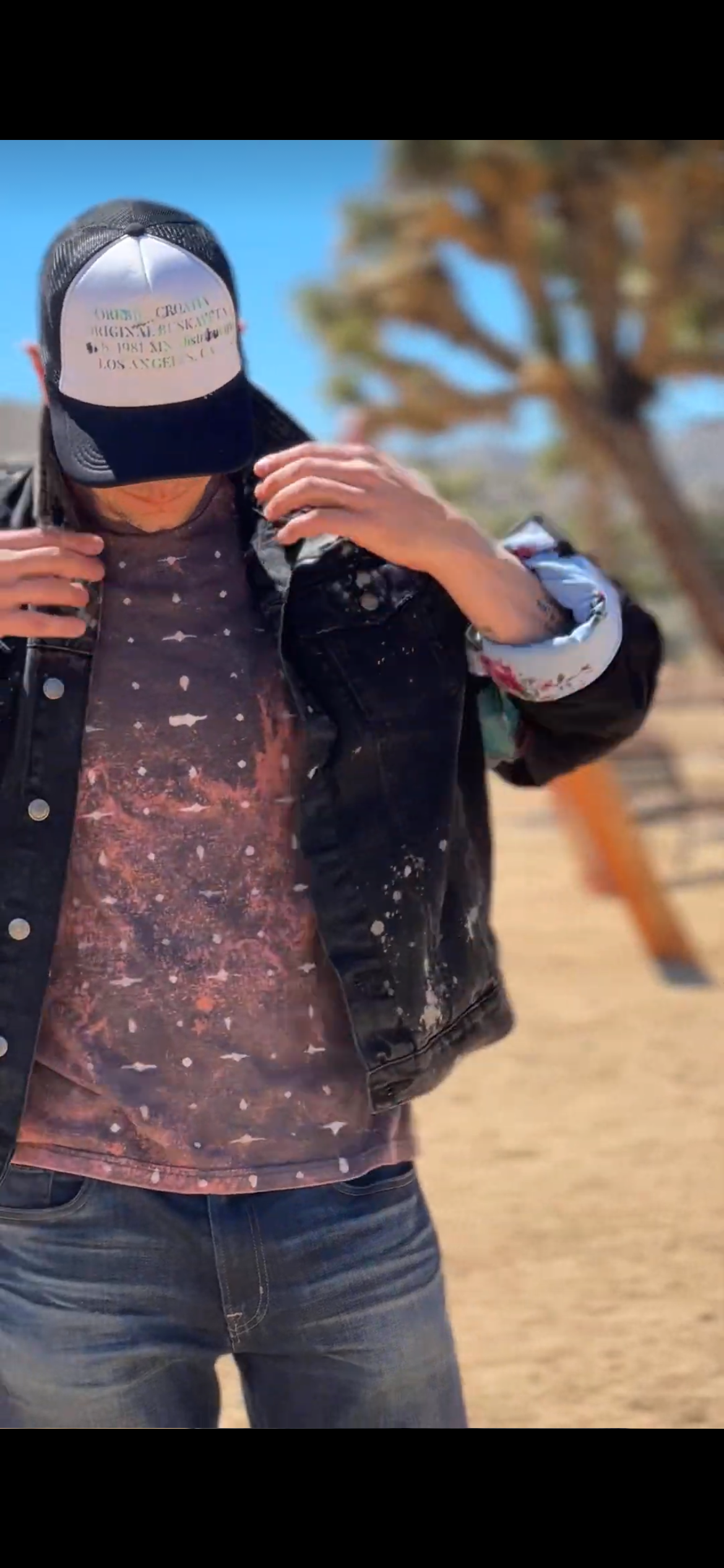 BLACK DOUBLE DENIM PATCH JACKET (1/1)