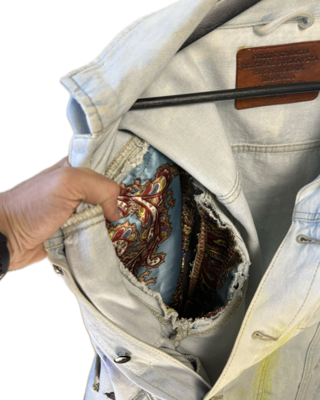 LIGHT BLUE ACID WASH PATCHWORK ARM TRUCKER JACKET (1/1)