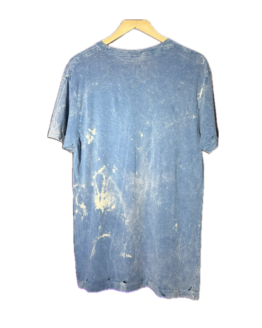 LIGHT BLUE DISTRESSED LOGO T-SHIRT (1/1)