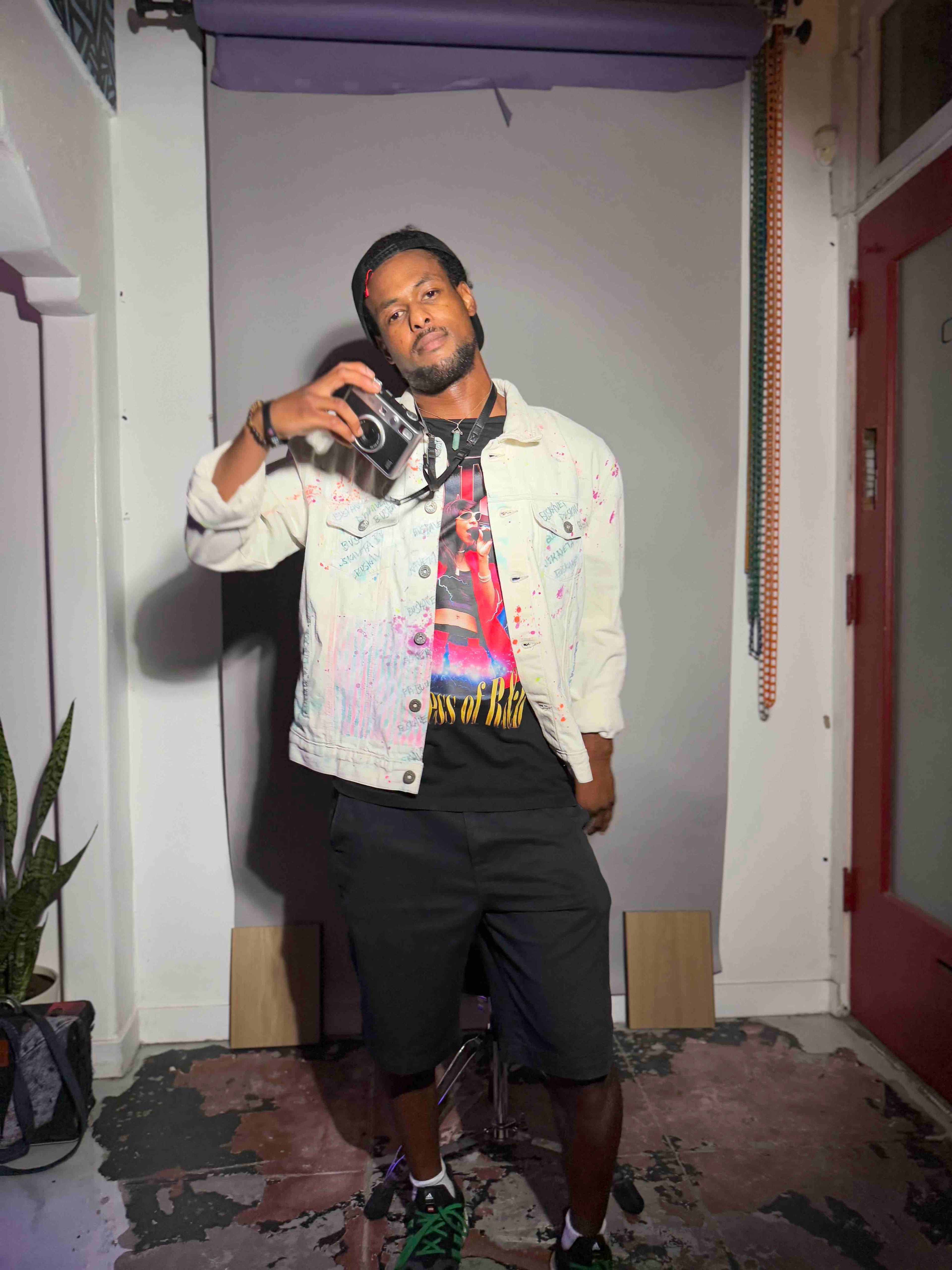 WHITE MULTI-COLOR SPLATTER TRUCKER JACKET (1/1)